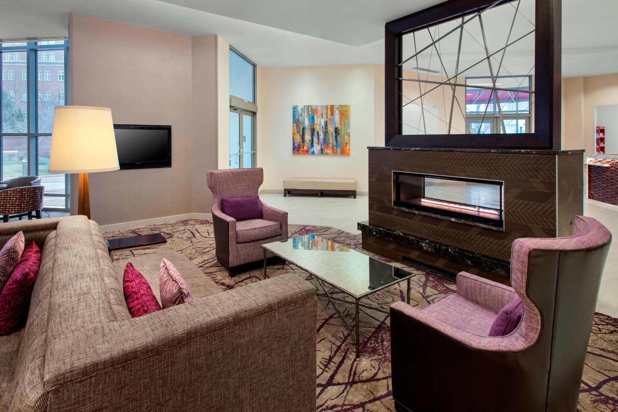 Residence Inn Alexandria Old Town South At Carlyle Εξωτερικό φωτογραφία
